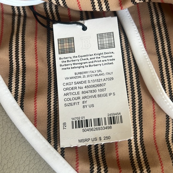 Burberry girls swimsuit - Picture 3 of 7